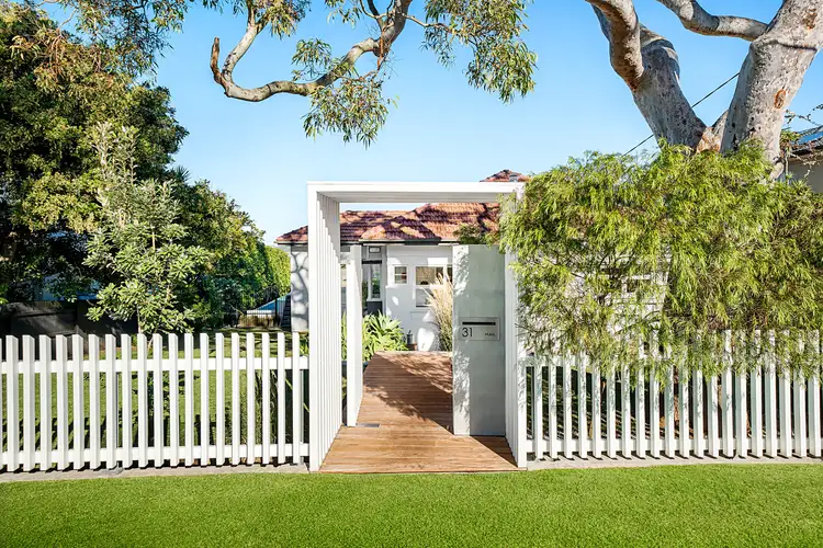 31 Ponsonby Parade, Seaforth NSW 2092