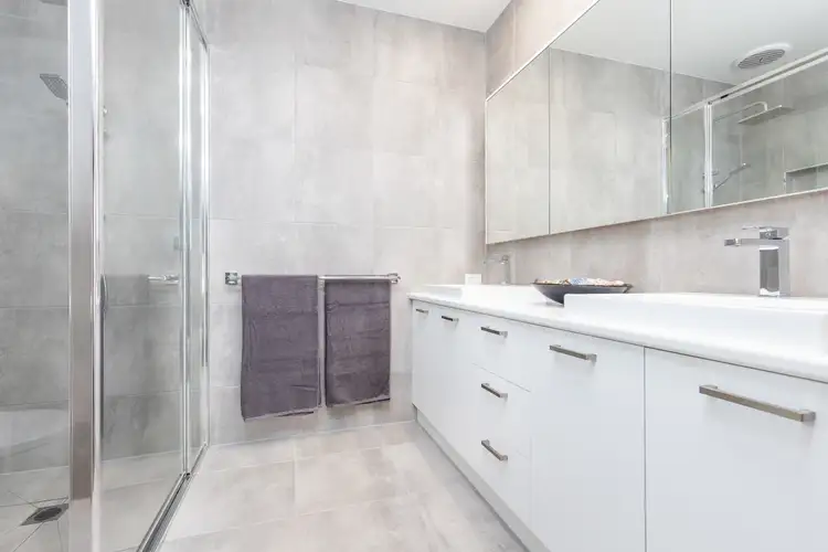 Fourth view of Homely townhouse listing, 5 Azure Close, Irymple VIC 3498