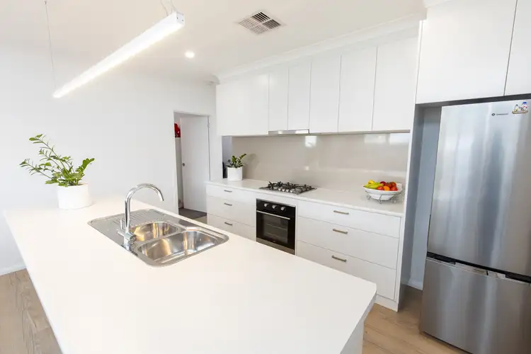 Sixth view of Homely townhouse listing, 5 Azure Close, Irymple VIC 3498