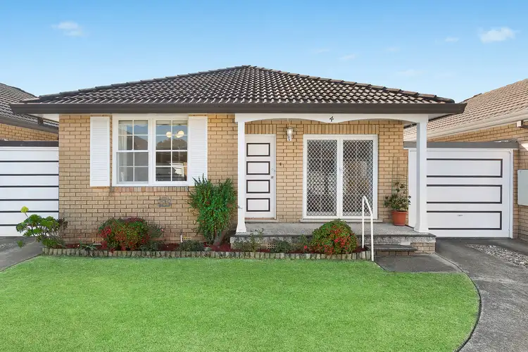 Main view of Homely villa listing, 4/19-23 Alfred Street, Ramsgate Beach NSW 2217