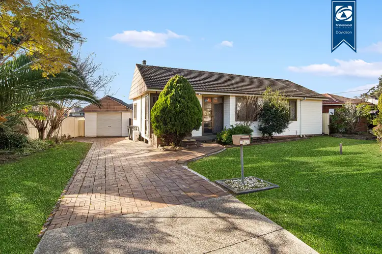 14 Chesham Parade, Glenfield NSW 2167