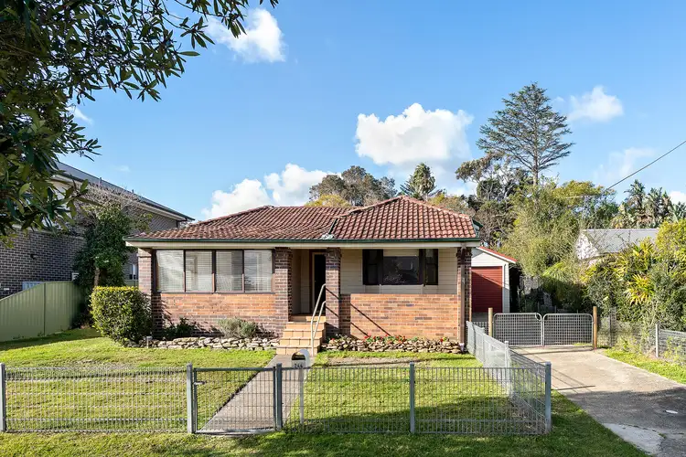 244 Woronora Road, Engadine NSW 2233