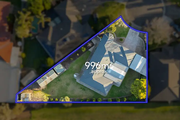 12 Albany Court, Taylors Lakes VIC 3038