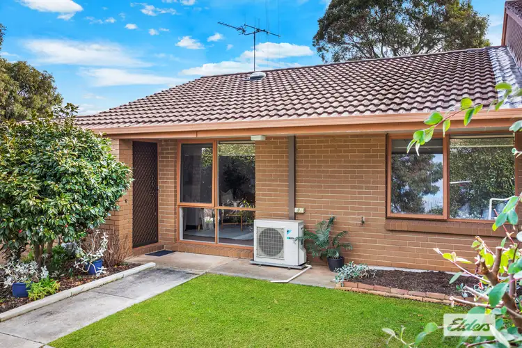 16/BRV, Clifford Crescent