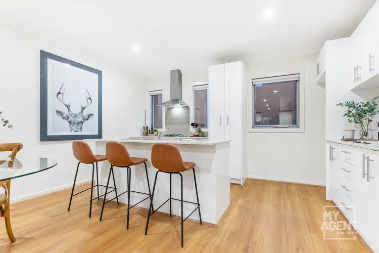 Fourth view of Homely townhouse listing, 7 Kai Close, Caroline Springs VIC 3023