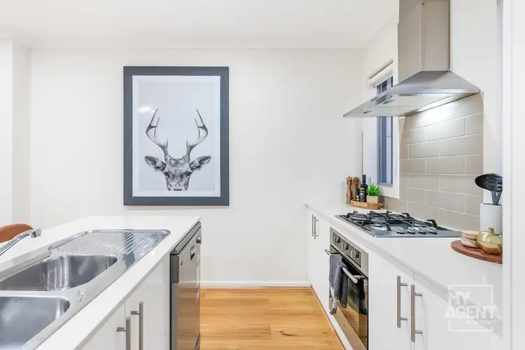Sixth view of Homely townhouse listing, 7 Kai Close, Caroline Springs VIC 3023