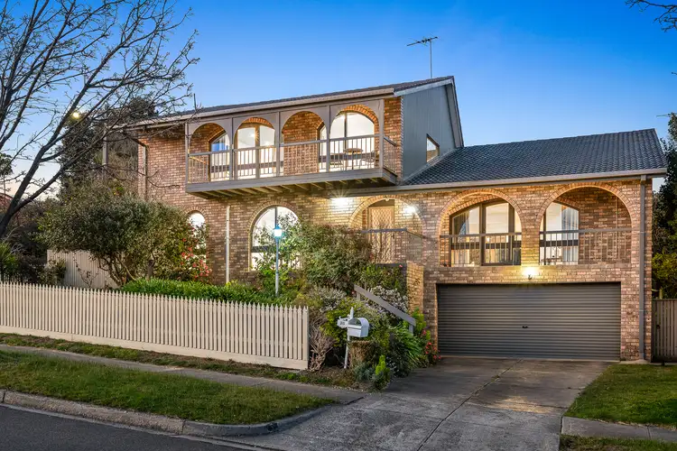 26 Stutt Avenue, Doncaster VIC 3108