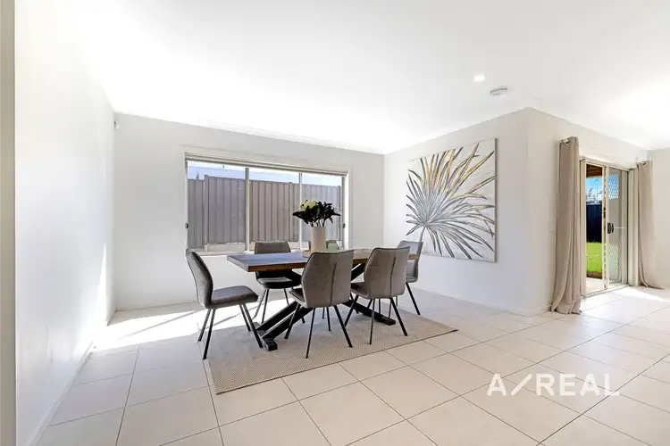 Fifth view of Homely house listing, 3 Lexington Parade, Berwick VIC 3806