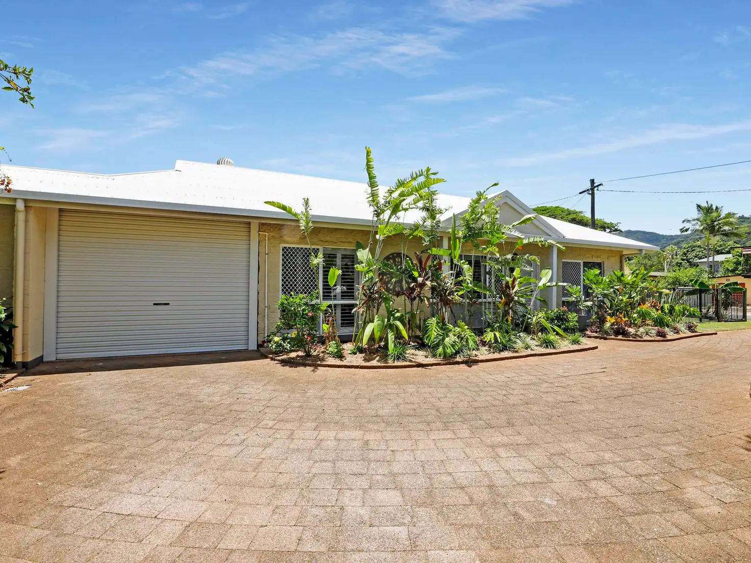 Main view of Homely semi-detached listing, 1/28 Valmadre Street, Caravonica QLD 4878