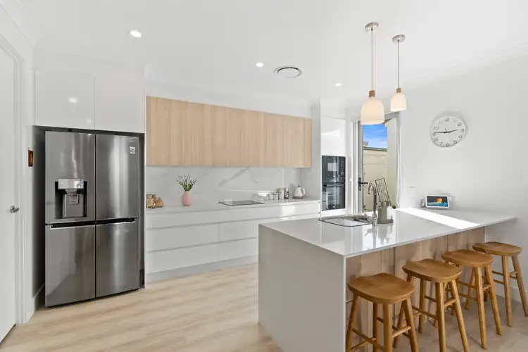 93/99 Hampton Street, Harristown QLD 4350