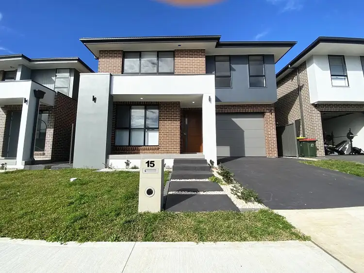 15 Avens Court