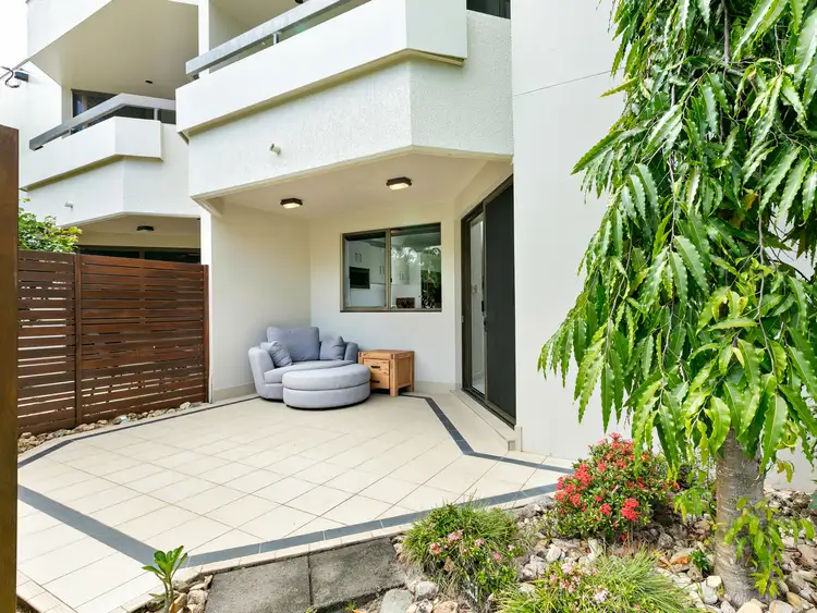 2/12 Clifton Road, Clifton Beach QLD 4879