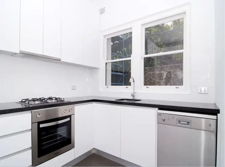 Fourth view of Homely apartment listing, 2/2 Loftus Road, Darling Point NSW 2027