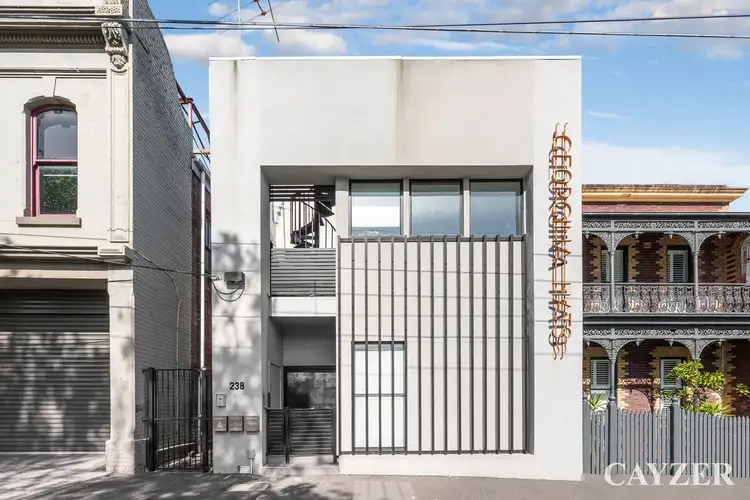 1/238 Ferrars Street