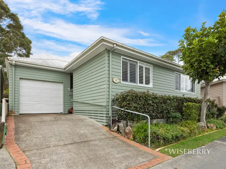 8/2 Saliena Avenue, Lake Munmorah NSW 2259