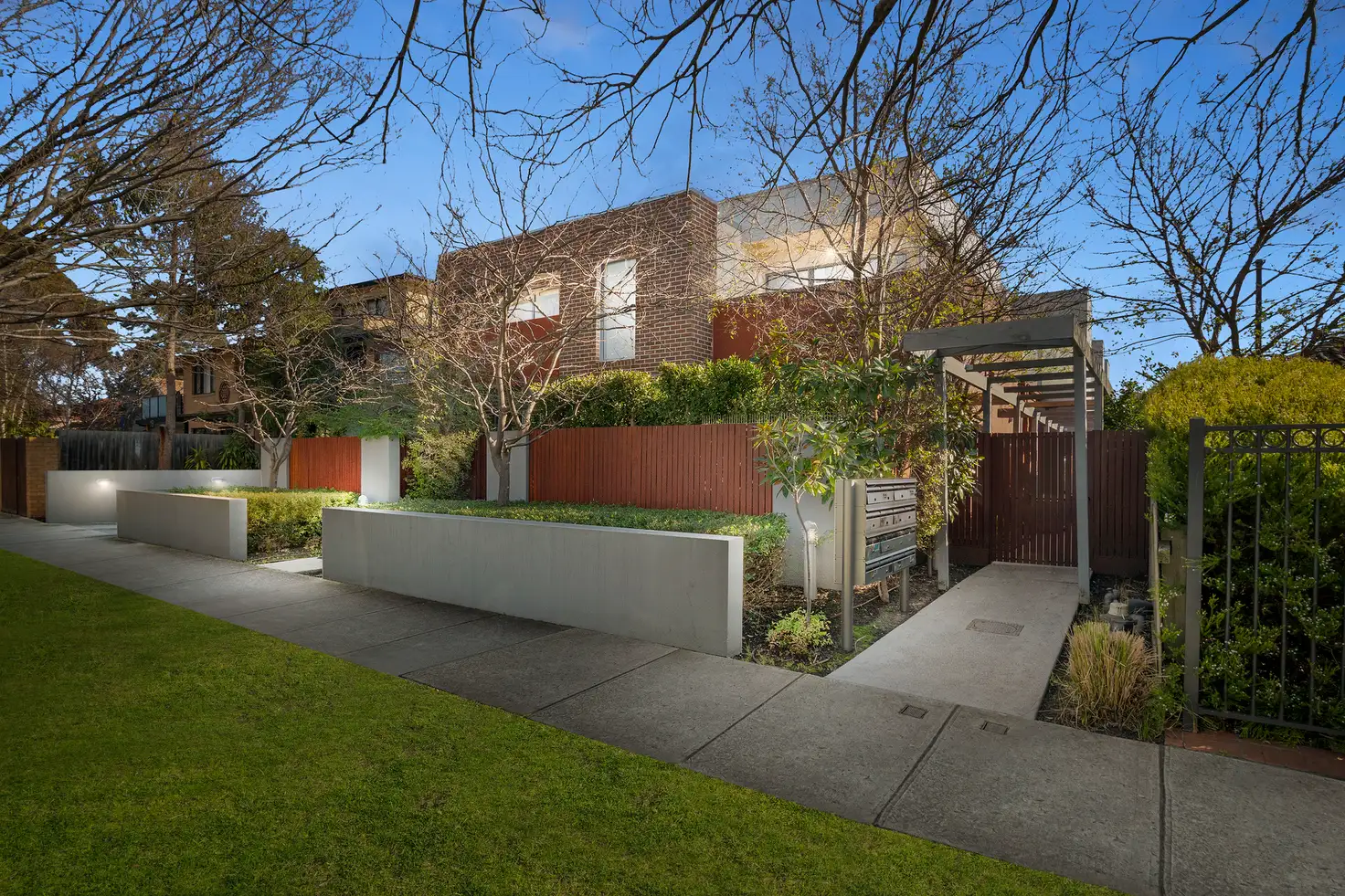 Main view of Homely apartment listing, 2/21 Lillimur Road, Ormond VIC 3204