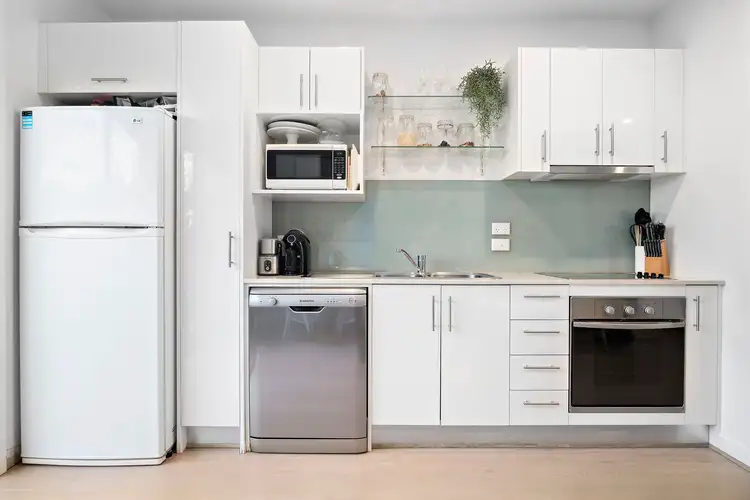 Fifth view of Homely apartment listing, 2/21 Lillimur Road, Ormond VIC 3204