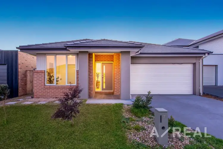 7 Bolero Way, Junction Village VIC 3977