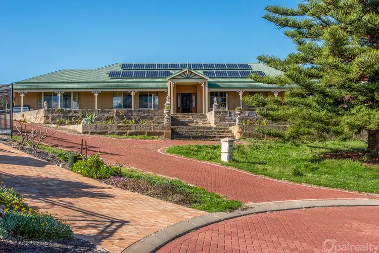 8 Peregrine Court, Singleton WA 6175