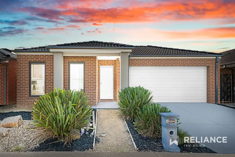 32 Maiden Crescent, Point Cook VIC 3030