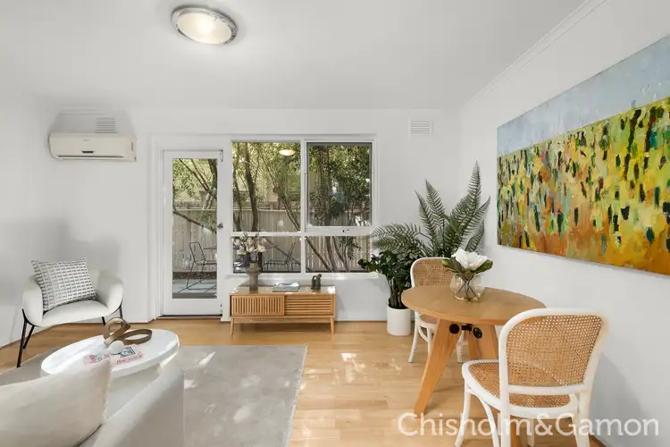 Sixth view of Homely apartment listing, 2/31 Moore Street, Elwood VIC 3184