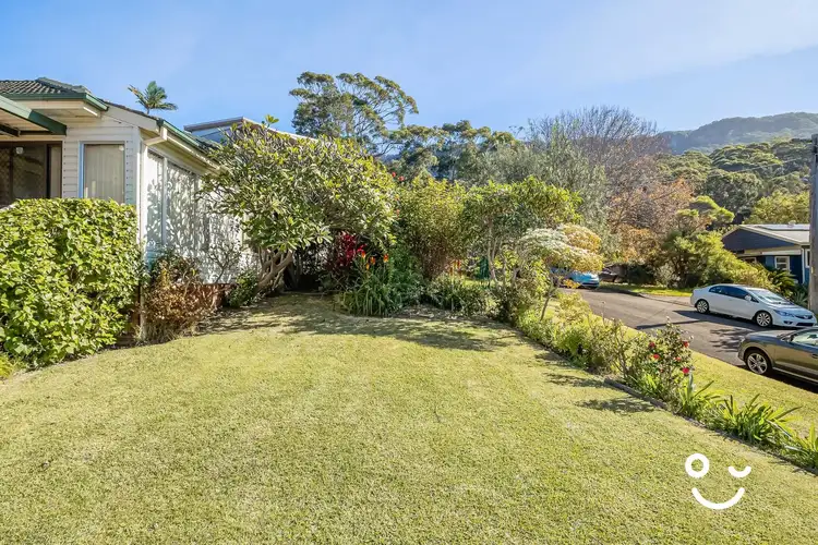 Third view of Homely house listing, 8 Headland Avenue, Austinmer NSW 2515