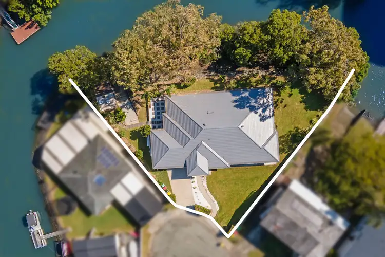 13 Amaroo Street, Biggera Waters QLD 4216