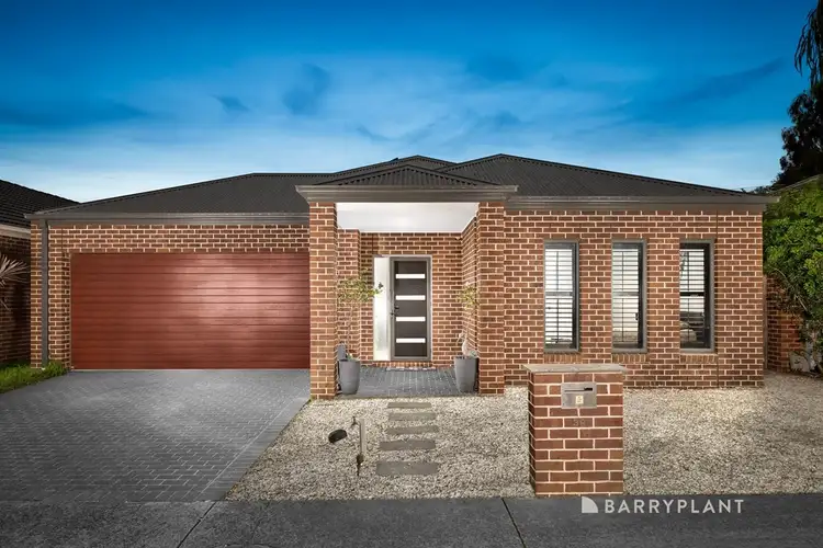 39 Huntingfield Drive, South Morang VIC 3752