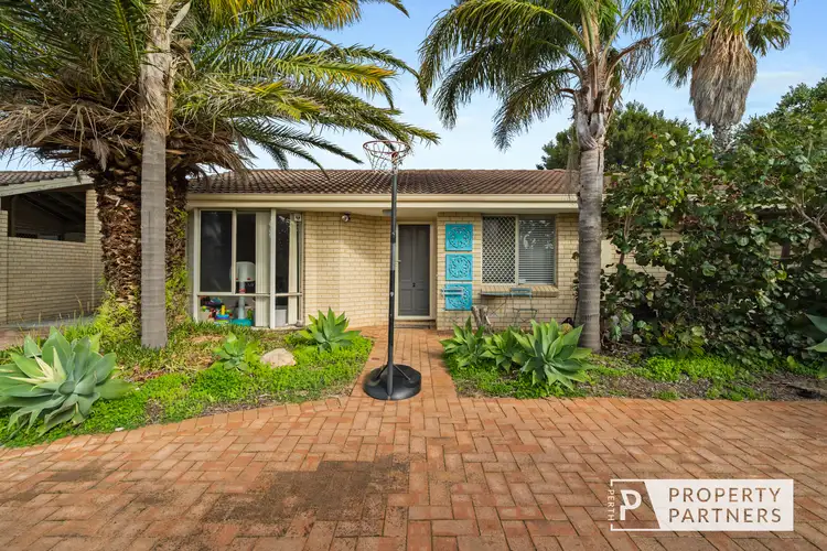 2/33 Ostend Road, Scarborough WA 6019
