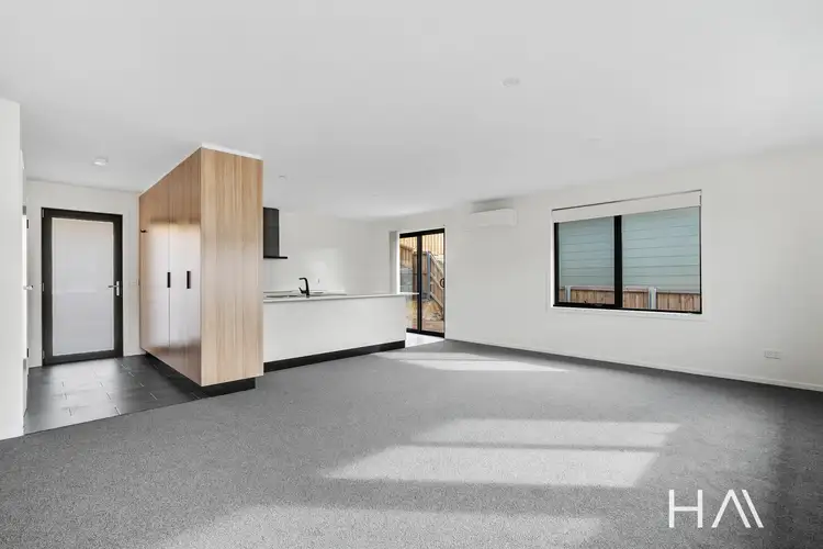 Fourth view of Homely unit listing, 4/24 Dumbarton Drive, Geilston Bay TAS 7015