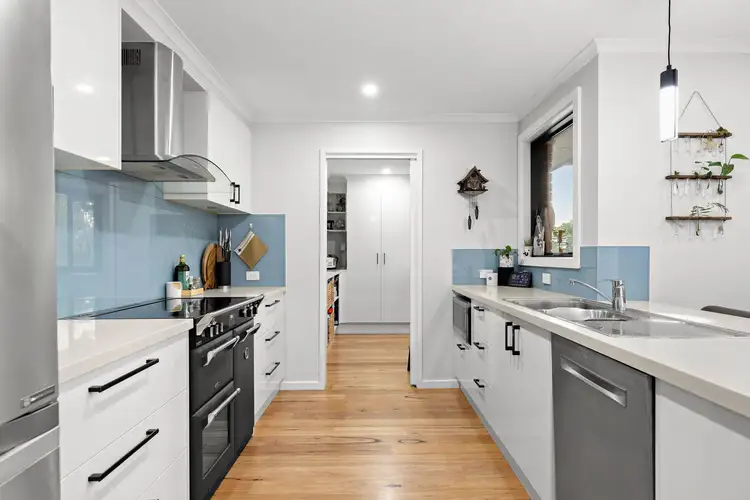 Fifth view of Homely house listing, 13 Bruce Court, Sunbury VIC 3429