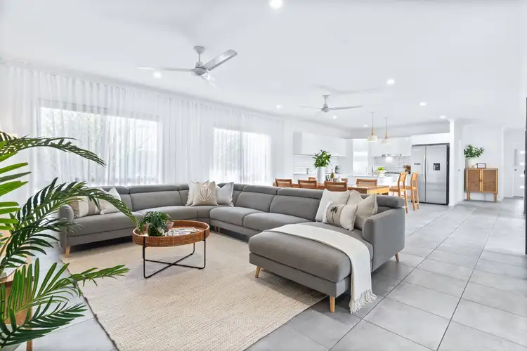 12 Charleston Way, Smithfield QLD 4878