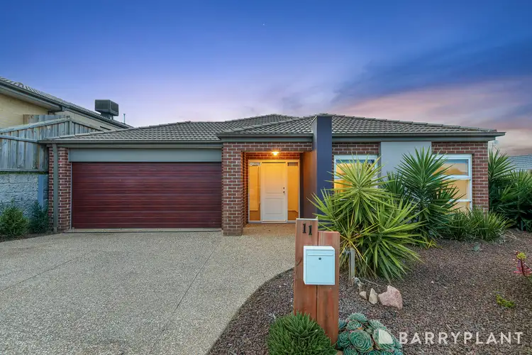 11 Heathland Avenue, Warragul VIC 3820