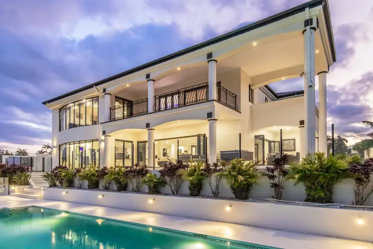 20 Clear Water Bay Avenue