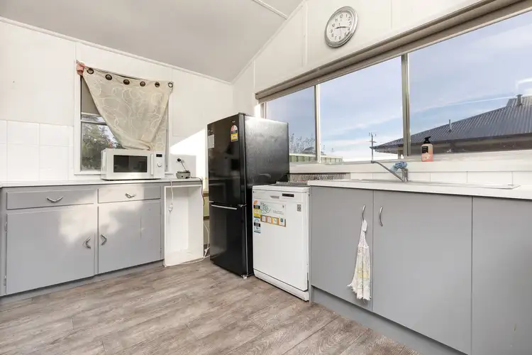 Sixth view of Homely house listing, 31 Westcliffs Crescent, Red Cliffs VIC 3496