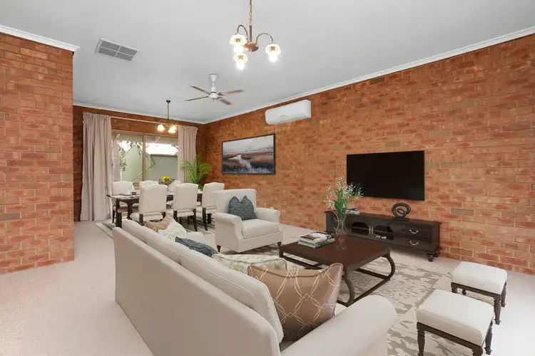 Fifth view of Homely house listing, 2 Kokoda Court, Robinvale VIC 3549