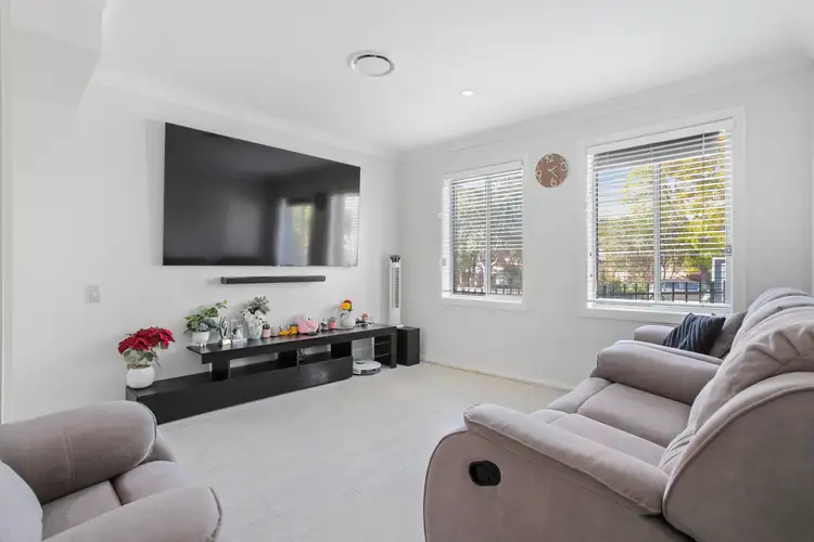 Third view of Homely townhouse listing, 4/166 Targo Road, Girraween NSW 2145
