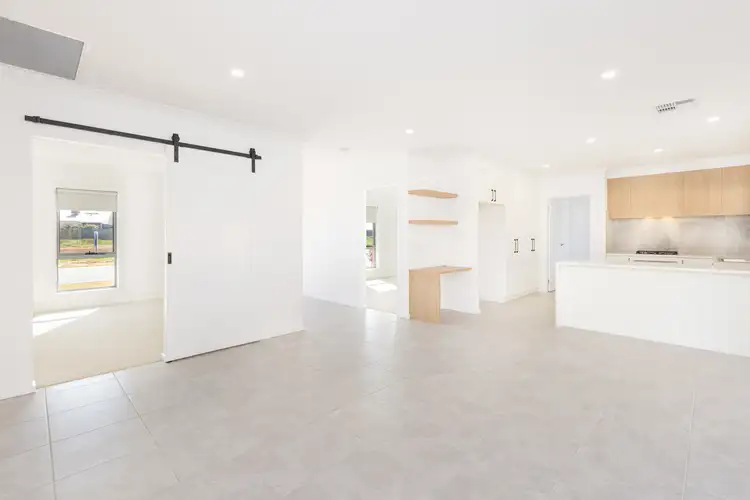 Second view of Homely house listing, 6 Bell Court, Red Cliffs VIC 3496