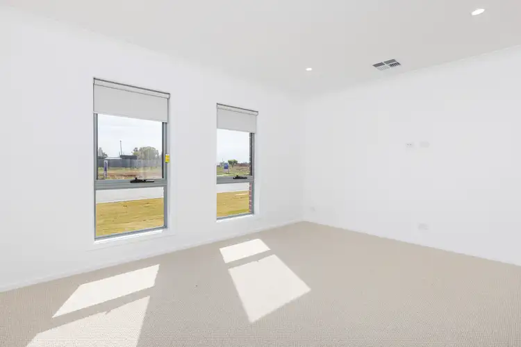 Sixth view of Homely house listing, 6 Bell Court, Red Cliffs VIC 3496