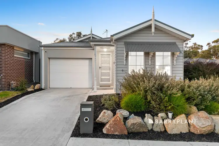 11 Shiraz Way, Pakenham VIC 3810
