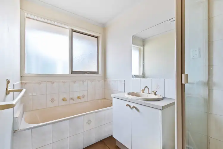 Fifth view of Homely house listing, 5 Stockyard Close, Sydenham VIC 3037