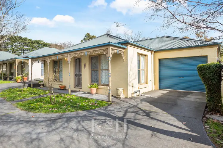 1/58A Urquhart Street, Woodend VIC 3442