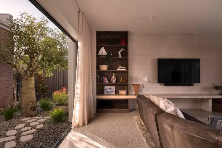 Sixth view of Homely house listing, 8 Kingfisher Crescent, Burleigh Waters QLD 4220