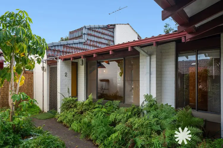2/54 Saunders Street, Como WA 6152