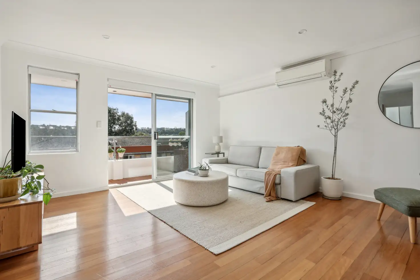 Main view of Homely unit listing, 15/3-5 Holborn Avenue, Dee Why NSW 2099