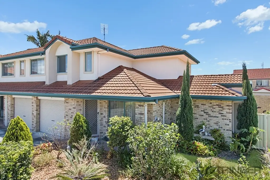 Main view of Homely townhouse listing, 10/92 Greenway Drive, Banora Point NSW 2486