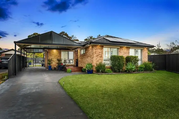 25 Lobelia Crescent, Quakers Hill NSW 2763