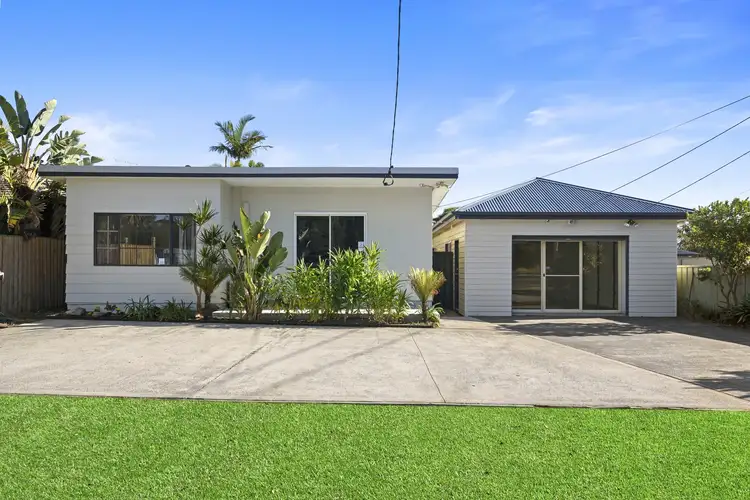 955 The Entrance Road, Forresters Beach NSW 2260