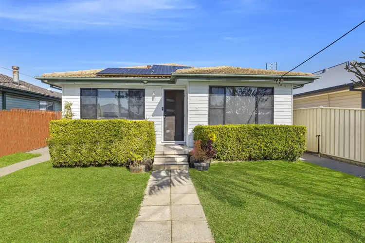 16 Dunalban Avenue, Woy Woy NSW 2256