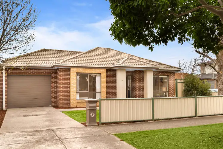 15 Highland Street, Kingsbury VIC 3083
